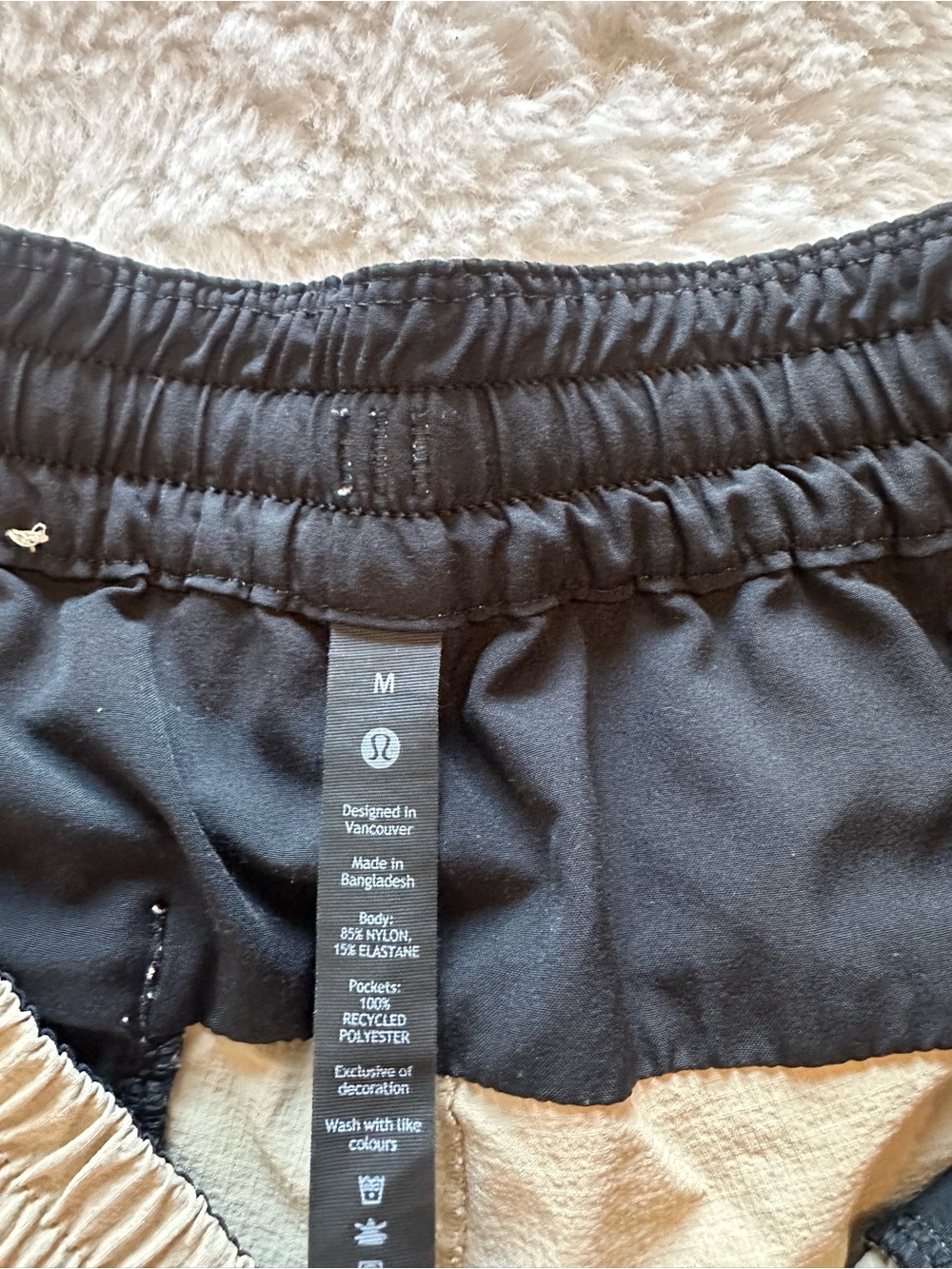 lululemon athletica athletic cargo shorts 7’ - Picture 2 of 5